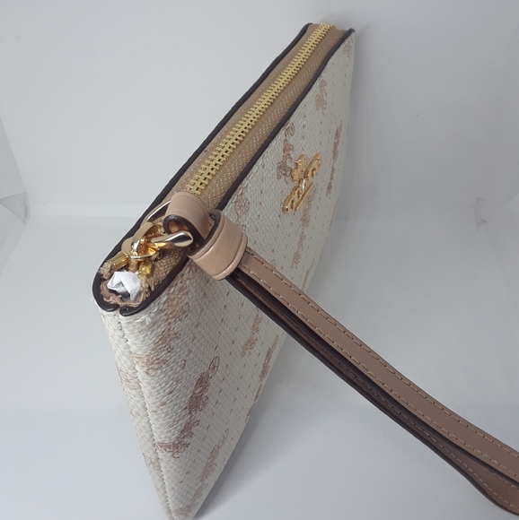 Coach Wristlet Horse And Carriage Print - Picture 10 of 13